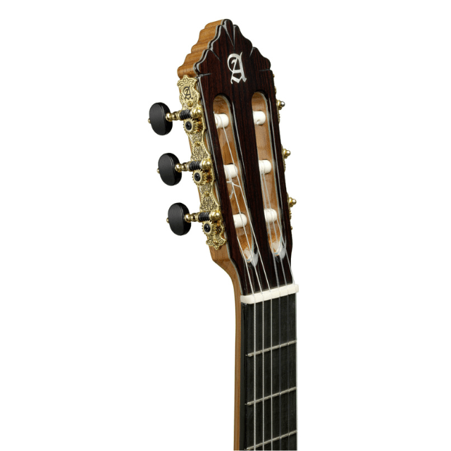 Guitarra Alhambra 11 P – detalle de la pala y clavijas