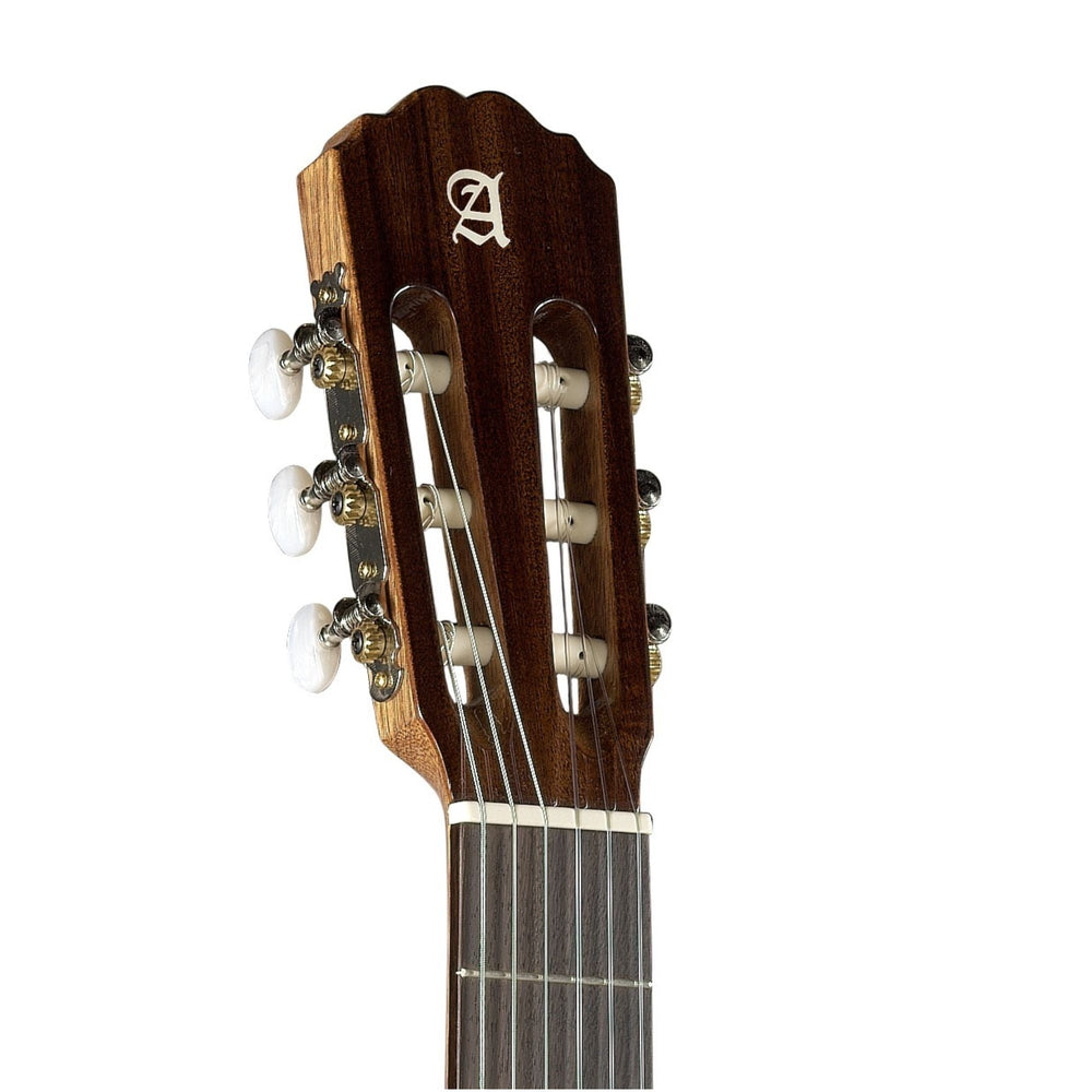 Guitarra Alhambra 2 C – detalle de la pala y clavijas