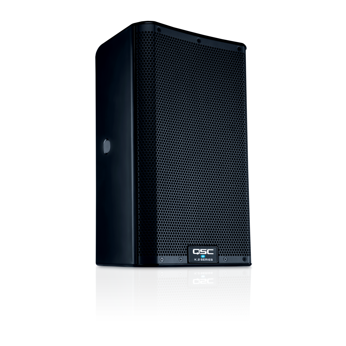 Altavoz activo QSC K8.2 de 8 pulgadas, vista diagonal