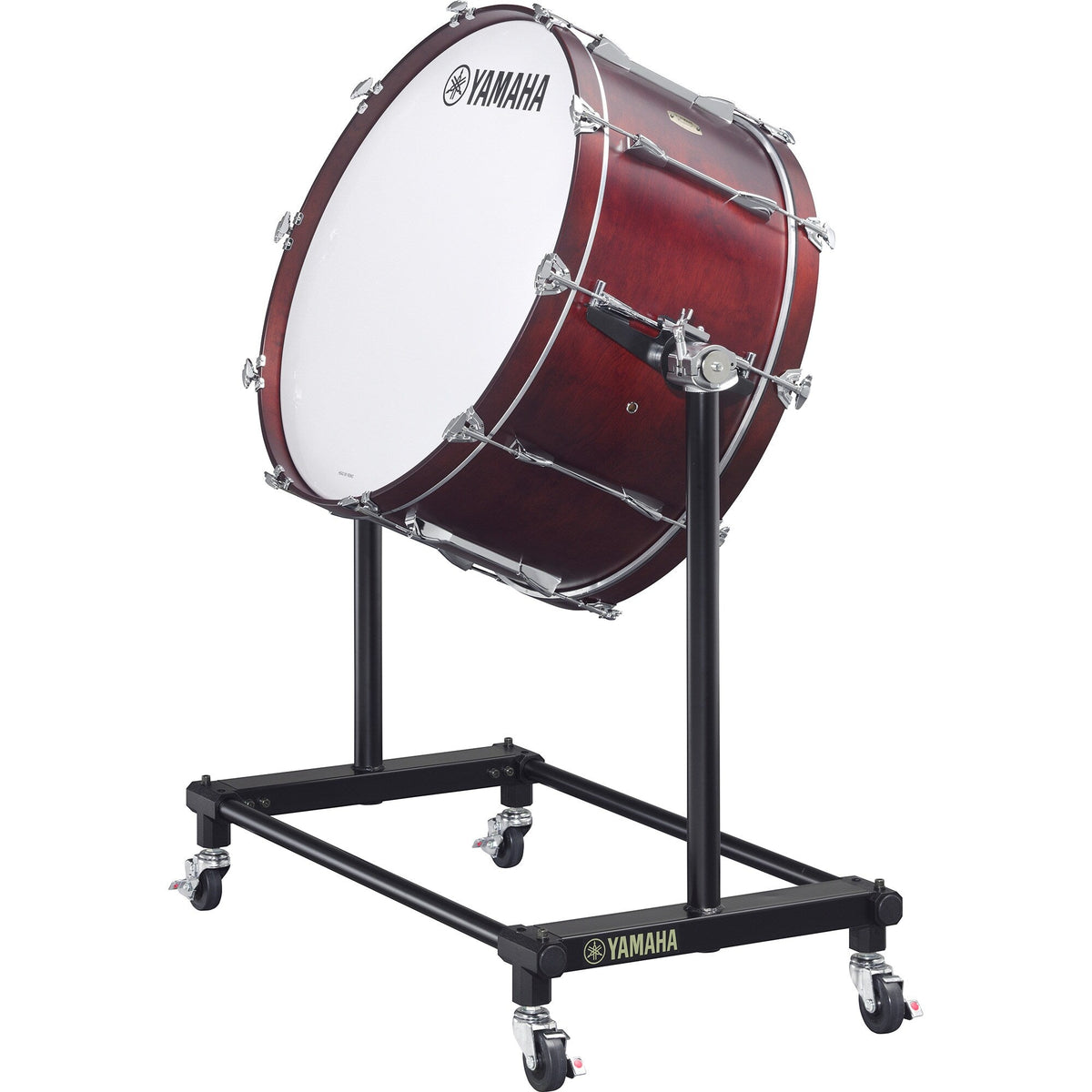 Bombo sinfónico Yamaha CB-7028 de 28 pulgadas sobre fondo blanco