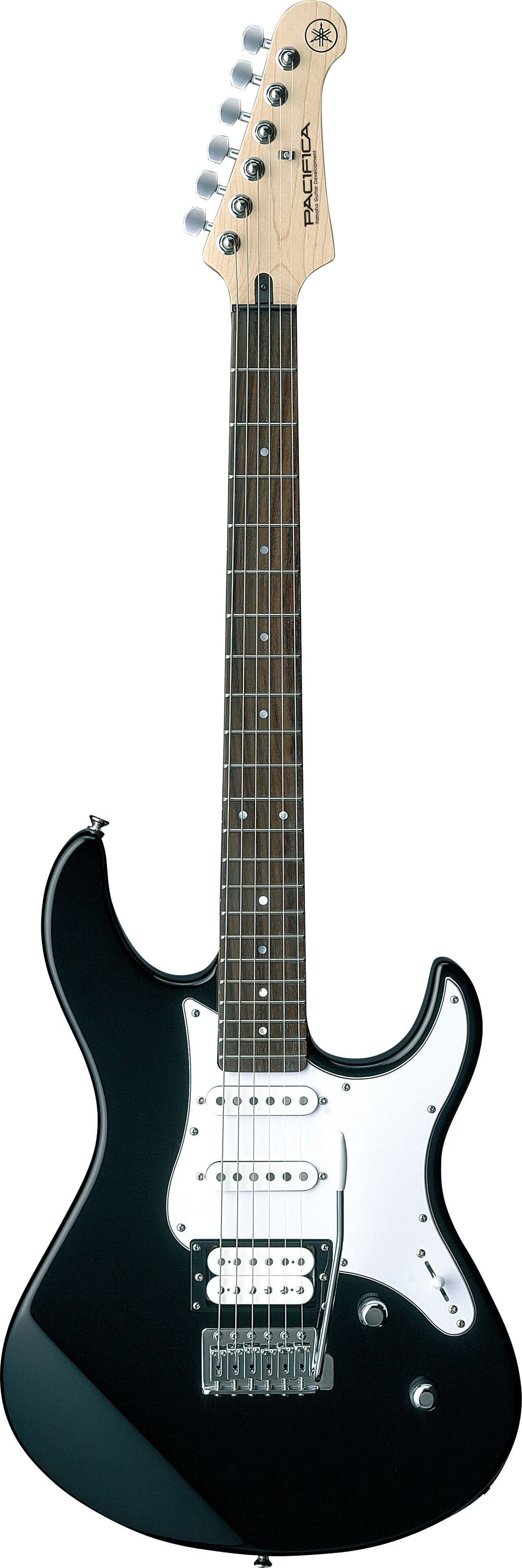 Guitarra eléctrica Yamaha Pacifica PAC112V negra completa de frente sobre fondo blanco