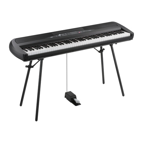 Piano Digital Korg SP 280 BK vista oficial completa sobre fondo blanco