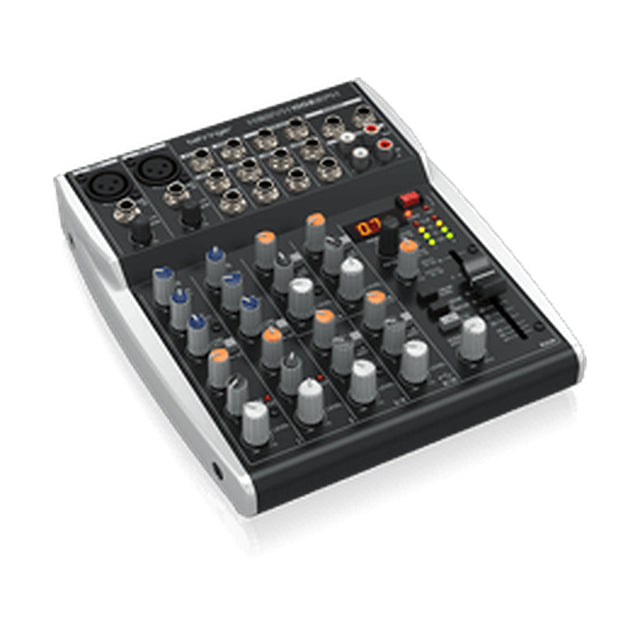 Consola análoga Behringer XENYX 1002SFX, vista principal en tres cuartos