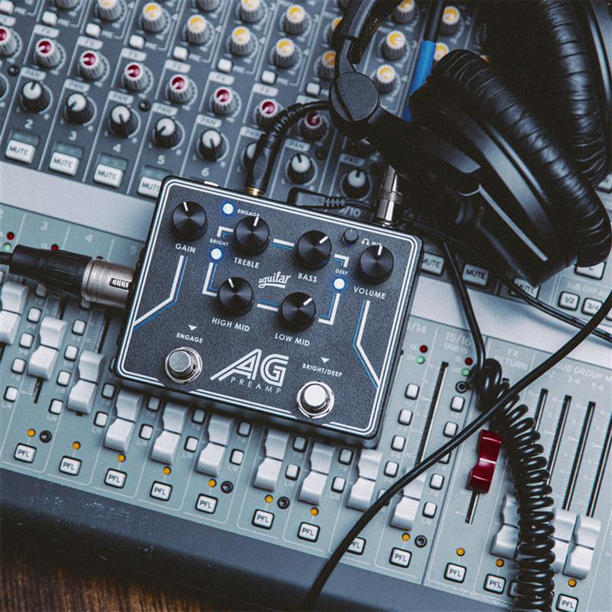 Pedal Aguilar AG Preamp/DI V2 con equipo Aguilar