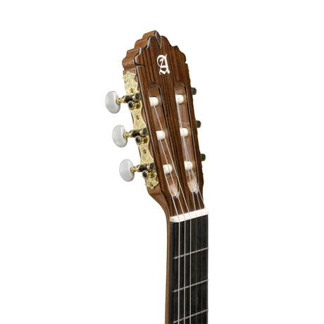 Guitarra Alhambra 5 P – detalle del cuerpo y la roseta