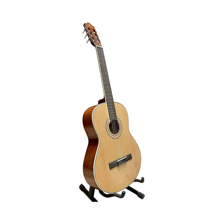 Guitarra acústica Ayson CL3930 natural brillante en perspectiva sobre fondo blanco