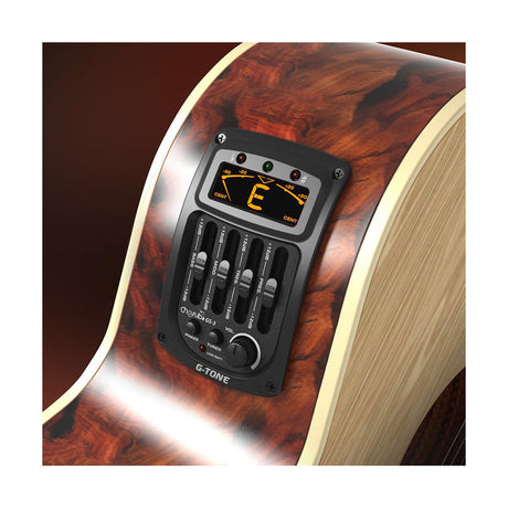 Preamplificador Cherub GS-3 instalado en guitarra acústica, vista frontal