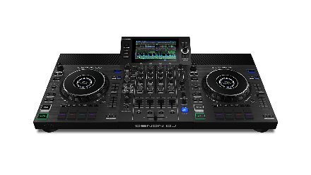 Controlador Denon DJ SC LIVE 4, vista angular frontal