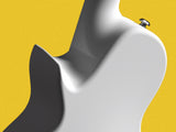 Detalle ergonómico de la unión del mástil de la Enya Nova Go Graceful White