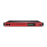 Interfaz de audio Focusrite Clarett+ 8Pre en vista frontal elevada