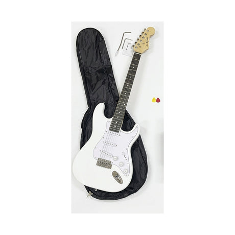 Guitarra blanca y funda del combo Ayson ST-SET en vista diagonal sobre fondo blanco