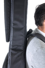 GEWA Cross 30 215.505 funda para guitarra clásica 4/4 en transporte