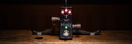 IK Multimedia TONEX ONE en primer plano
