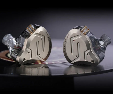 Audífonos in-ear KZ ZSN Pro 2 dorados, vista principal centrada