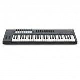 CONTROLADOR MIDI NOVATION LAUNCHKEY 49 MK4 - foto 6