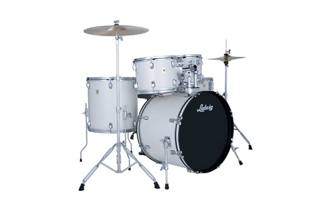Batería acústica Ludwig Accent Snow Dust blanca, vista frontal diagonal