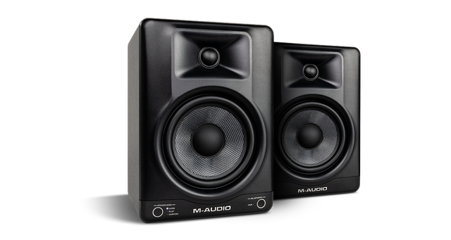 Monitores de estudio M Audio BX5 BT par vista completa