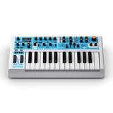 Novation Bass Station II Swifty Edition vista frontal elevada