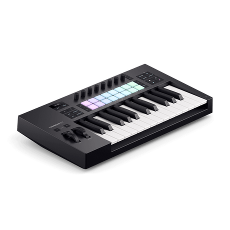 Novation Launchkey 25 MK4, vista lateral izquierda