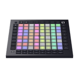 Novation Launchpad Pro MK3, vista frontal elevada
