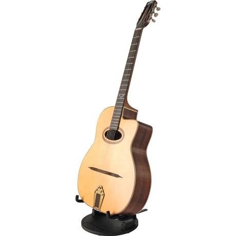 Soporte Quik Lok GI/8 con guitarra acústica