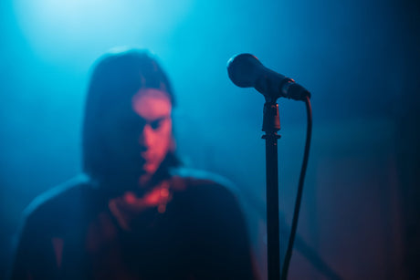 Micrófono Sennheiser e 835 en escenario
