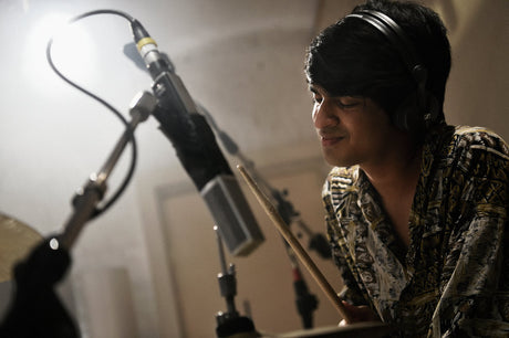 Audífonos Sennheiser HD 25 en uso profesional