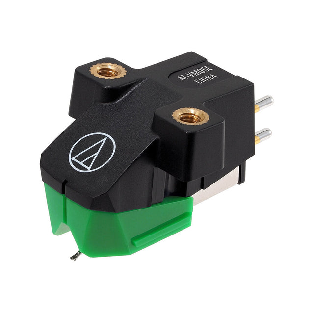 Cápsula Estéreo AudioTechnica AT VM95E con Aguja Elíptica vista oficial completa sobre fondo limpio