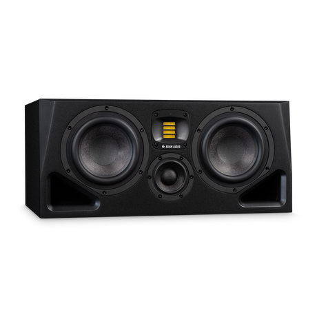 Monitor de estudio de tres vías ADAM Audio A77H, vista frontal izquierda