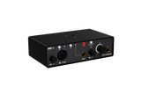 Interfaz de audio Steinberg IXO12 negro vista principal sobre fondo blanco