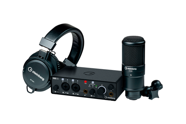 Paquete Steinberg IXO Recording Pack con interfaz IXO22, micrófono y audífonos sobre fondo blanco