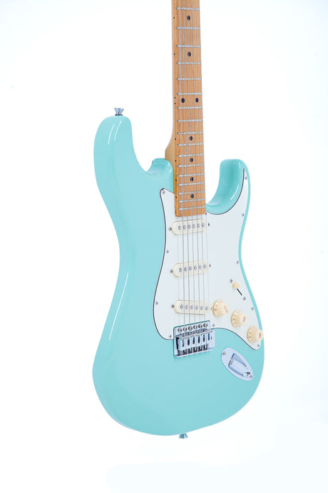 Guitarra Tagima TG-530 Surf Green, detalle diagonal del cuerpo