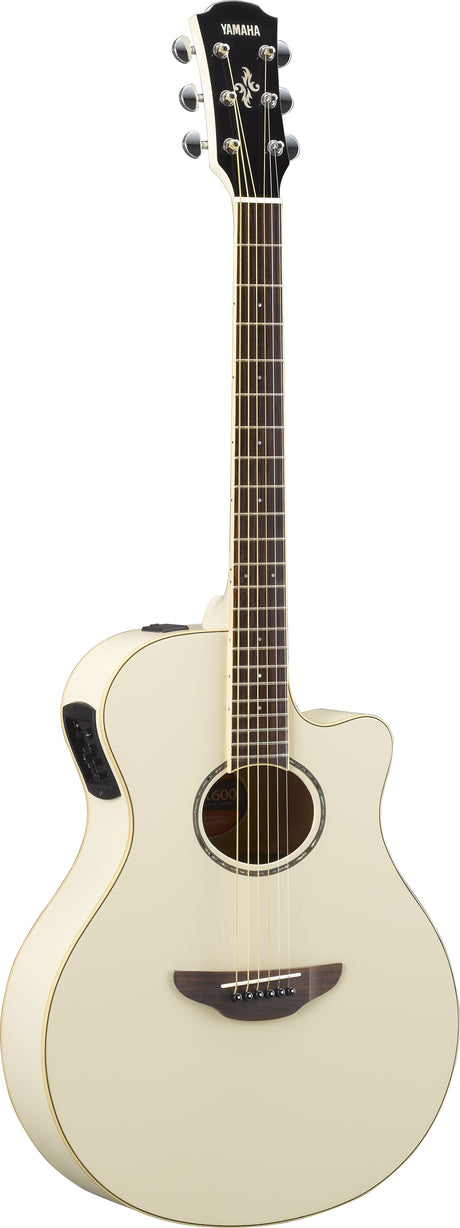 Guitarra Electroacústica Yamaha APX-600VW Blanca, vista principal completa sobre fondo blanco