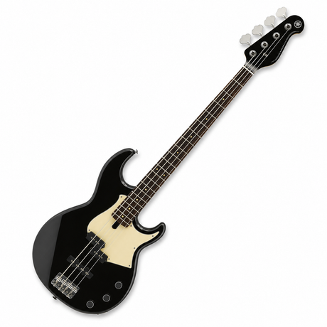 Bajo Yamaha BB434 negro de cuatro cuerdas en vista diagonal sobre fondo blanco