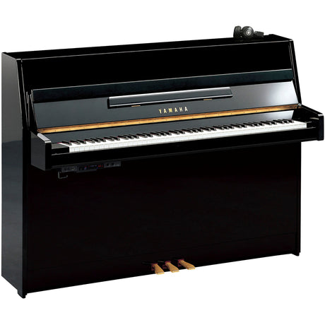 Piano vertical Yamaha JU109 SC3 en ébano pulido, vista completa