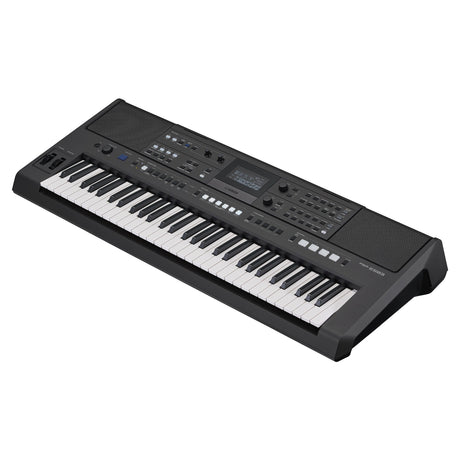 Teclado Yamaha PSR-E583, vista diagonal