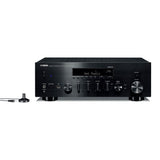 Receptor de red Yamaha R-N803 negro con micrófono YPAO, vista frontal completa sobre fondo blanco