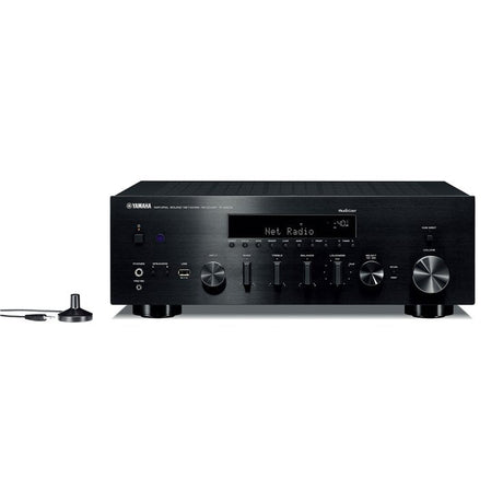 Receptor de red Yamaha R-N803 negro con micrófono YPAO, vista frontal completa sobre fondo blanco