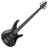 Bajo Yamaha TRBX304 negro completo en vista diagonal sobre fondo blanco