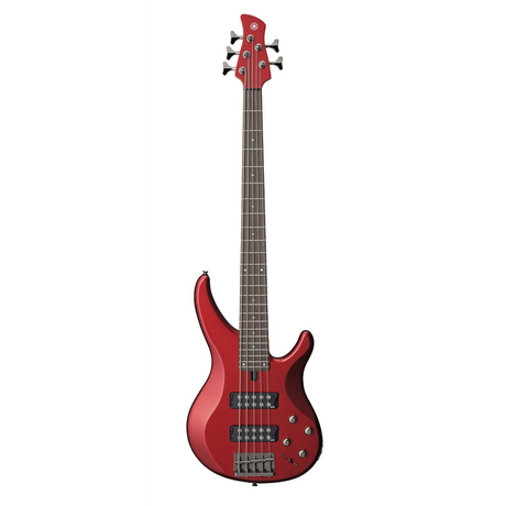 Bajo Yamaha TRBX305 Candy Apple Red de cinco cuerdas, vista frontal sobre fondo blanco