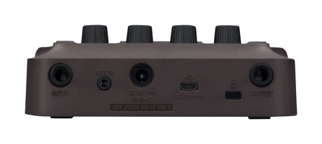 Procesador multiefectos Zoom A1 FOUR, panel posterior